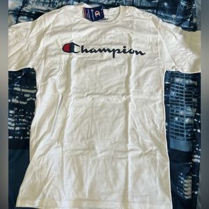 Champion T-shirt in size S